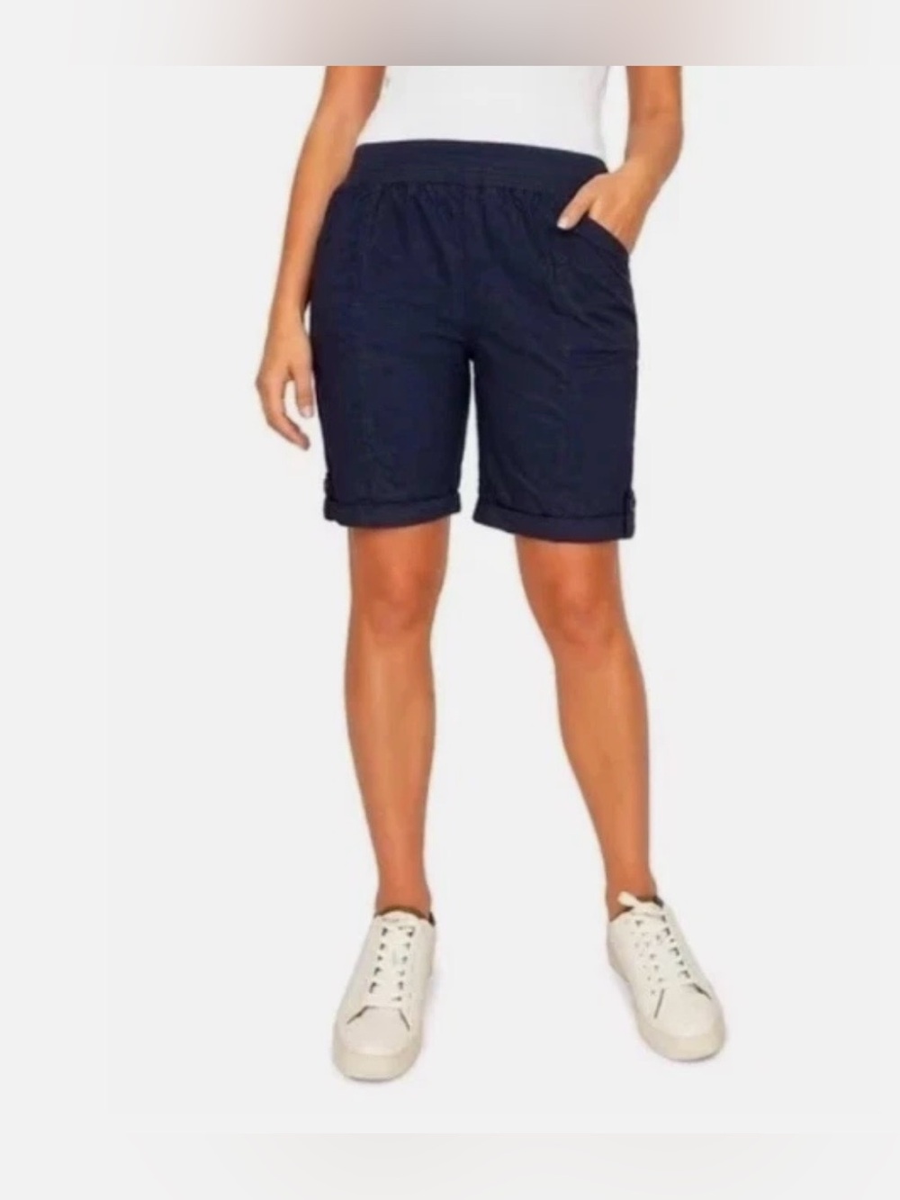 Briggs New York Navy Roll-Cuff Bermuda Shorts (0018)